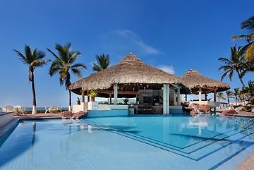 Holiday Inn Sunspree Mazatlan Exterior photo